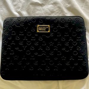 Marc jacobs laptop H 11 x W 15